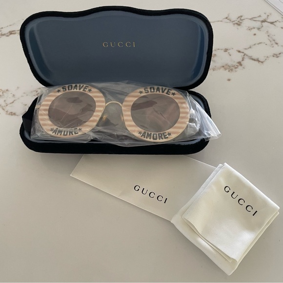 Gucci Women's Soave Amore Striped Round Acetate Sunglasses - Brand New with case - Picture 6 of 16